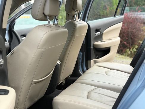 Used 2014 Chrysler 200 Limited w/ Sun/Sound Group image 12