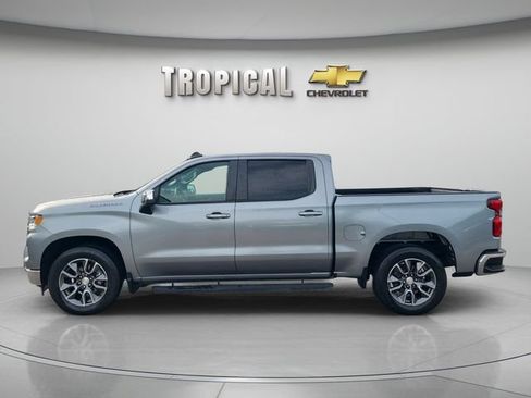 Used 2023 Chevrolet Silverado 1500 LT RWD image 2