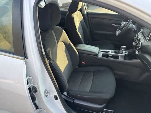 Used 2024 Nissan Sentra SV FWD image 20