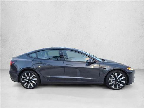 Used 2025 Tesla Model 3 Long Range AWD/4WD image 4