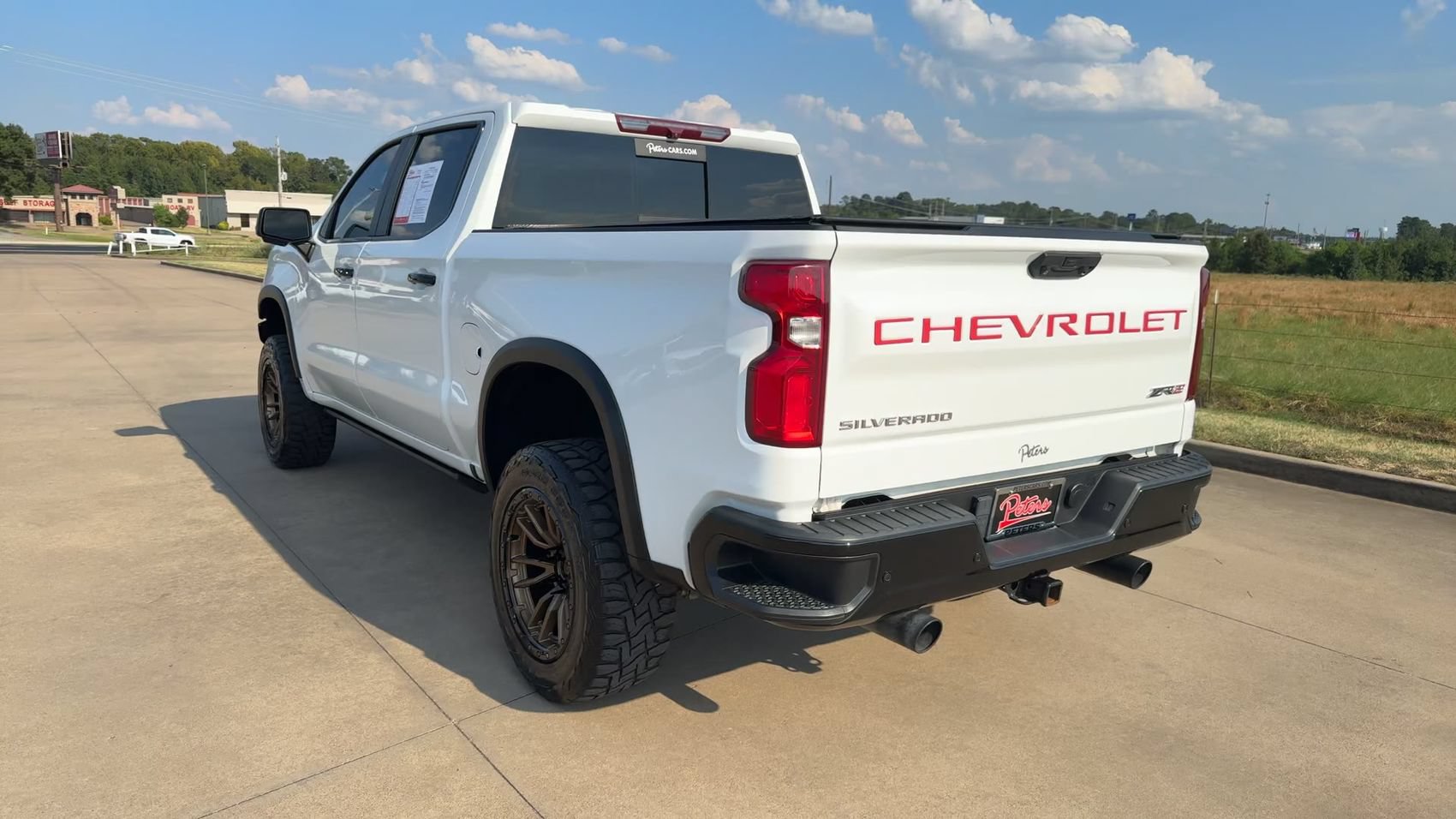 Used 2023 Chevrolet Silverado 1500 ZR2 AWD/4WD image 7