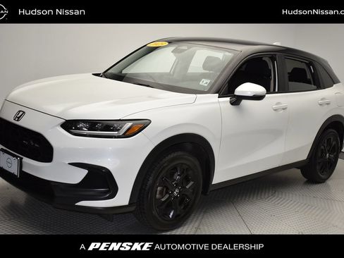 Used 2023 Honda HR-V LX image 1