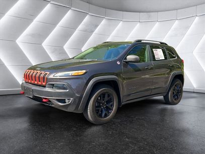 Used 2016 Jeep Cherokee Trailhawk w/ Comfort/Convenience Group