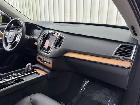 Used 2021 Volvo XC90 T8 Inscription Expression w/ Protection Package Premier AWD/4WD image 14