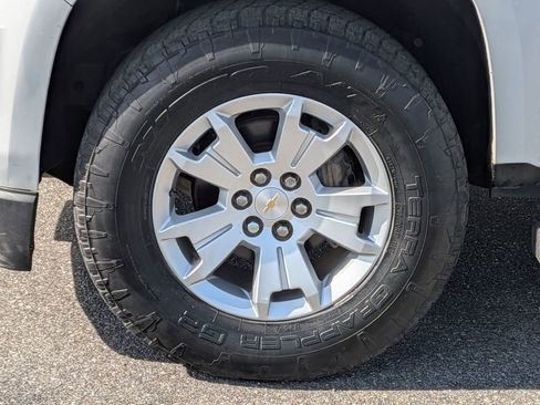 Used 2017 Chevrolet Colorado LT w/ LT Convenience Package image 32