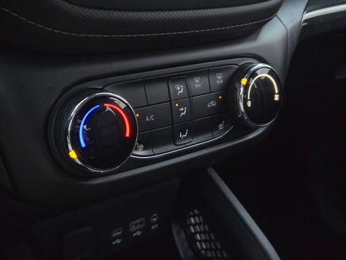 Used 2022 Chevrolet TrailBlazer ACTIV image 19