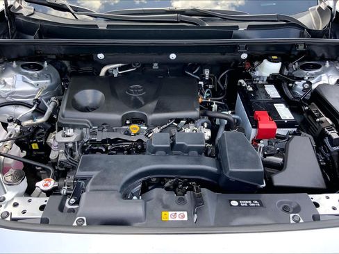 Used 2025 Toyota RAV4 LE FWD image 31