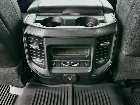 Used 2022 RAM 2500 Limited AWD/4WD image 22