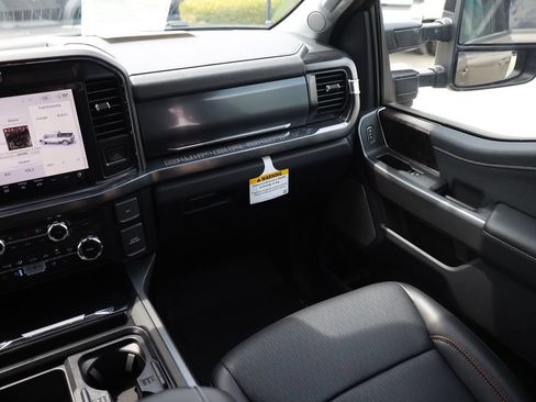Used 2026 Ford F450 Lariat w/ Lariat Ultimate Package AWD/4WD image 20