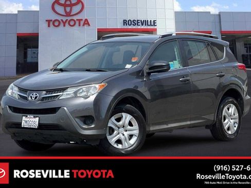 Used 2014 Toyota RAV4 LE FWD image 1