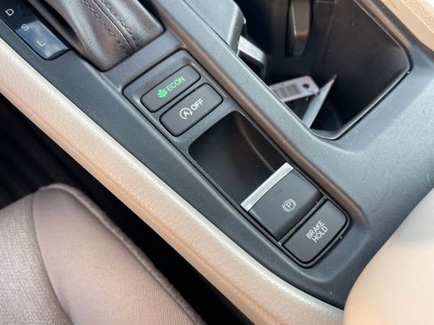 Used 2025 Honda Accord LX image 13