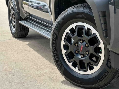 Used 2025 Toyota 4Runner TRD Off-Road Premium w/ Tow Technology Package AWD/4WD image 9