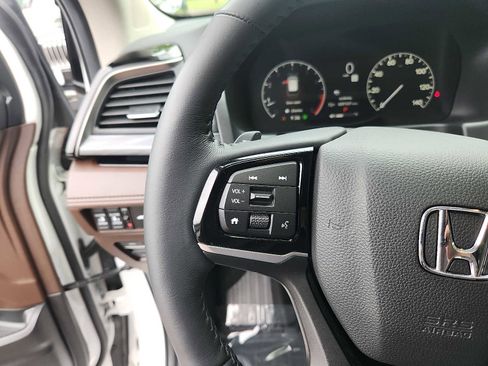 Certified 2025 Honda Odyssey Elite image 20