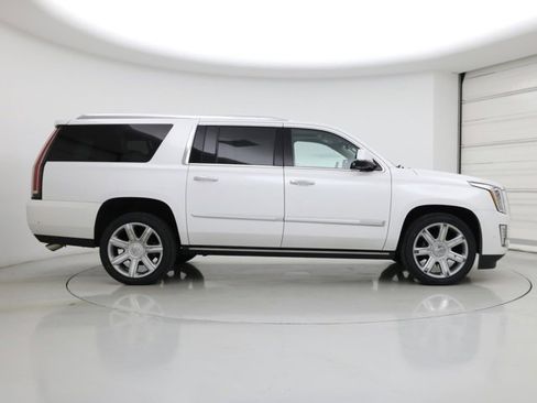 Used 2020 Cadillac Escalade ESV Luxury image 7
