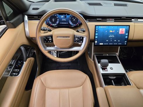 Used 2025 Land Rover Range Rover Autobiography AWD/4WD image 21