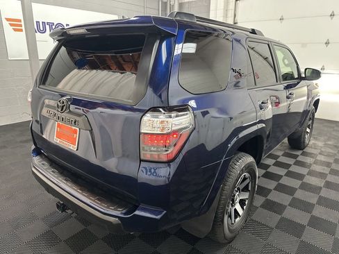 Used 2022 Toyota 4Runner TRD Off-Road Premium image 9