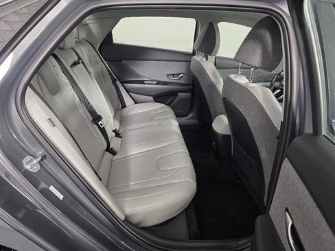 Used 2024 Hyundai Elantra Limited FWD image 16