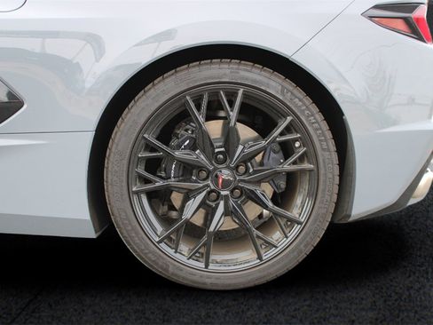 Used 2025 Chevrolet Corvette Stingray Preferred Conv w/ 2LT image 10