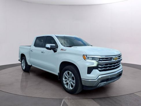Used 2023 Chevrolet Silverado 1500 LTZ w/ LTZ Premium Package AWD/4WD image 5