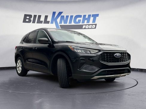 Used 2023 Ford Escape Active image 7