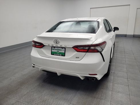 Used 2021 Toyota Camry SE FWD image 7
