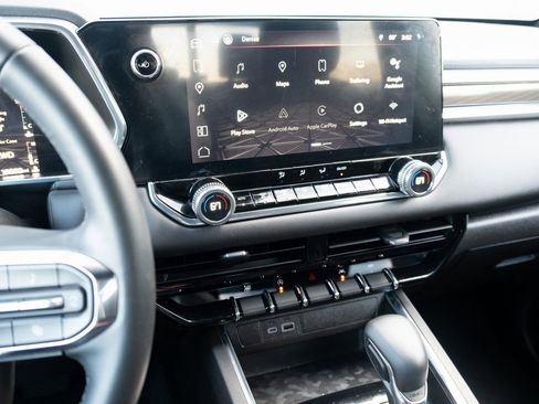 Used 2023 GMC Canyon Elevation w/ Convenience Package image 3