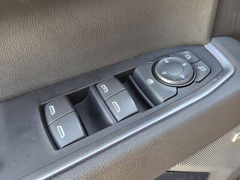 Used 2023 Chevrolet Silverado 1500 LT Trail Boss w/ Convenience Package II AWD/4WD image 30