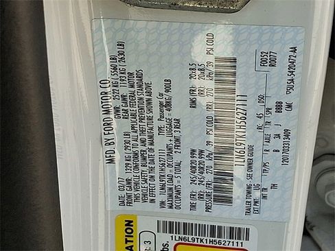 Used 2017 Lincoln Continental Select w/ Climate Package AWD/4WD image 25