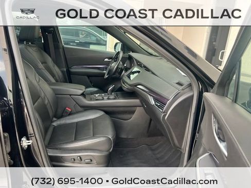 Certified 2023 Cadillac XT4 Luxury w/ Cold Weather Package AWD/4WD image 7