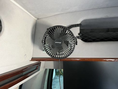 Used 2012 Chevrolet Express 1500 image 52