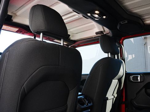 Used 2020 Jeep Wrangler Unlimited Sport S image 12