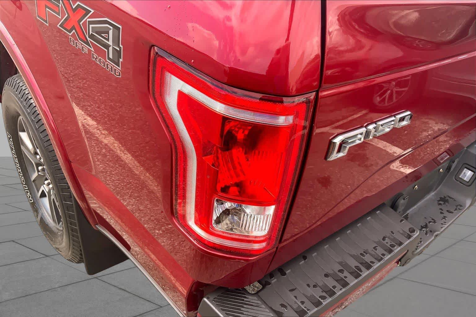 Used 2016 Ford F150 XLT w/ Equipment Group 302A Luxury AWD/4WD image 19