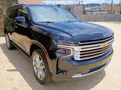 Used 2021 Chevrolet Tahoe High Country AWD/4WD image 2