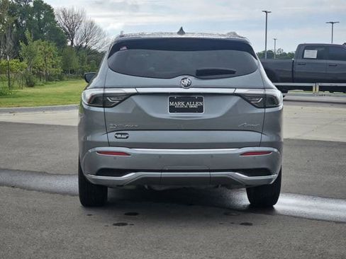 Used 2024 Buick Enclave Avenir w/ Avenir Technology Package image 6