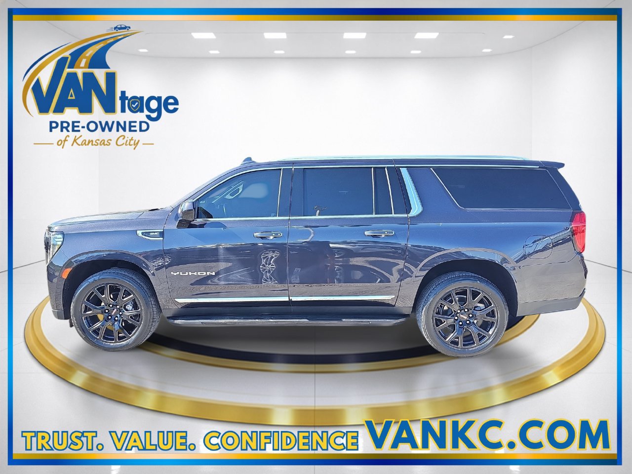 Used 2023 GMC Yukon XL SLT AWD/4WD image 10