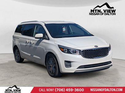 Used 2017 Kia Sedona LX w/ LX Essentials Premium Package