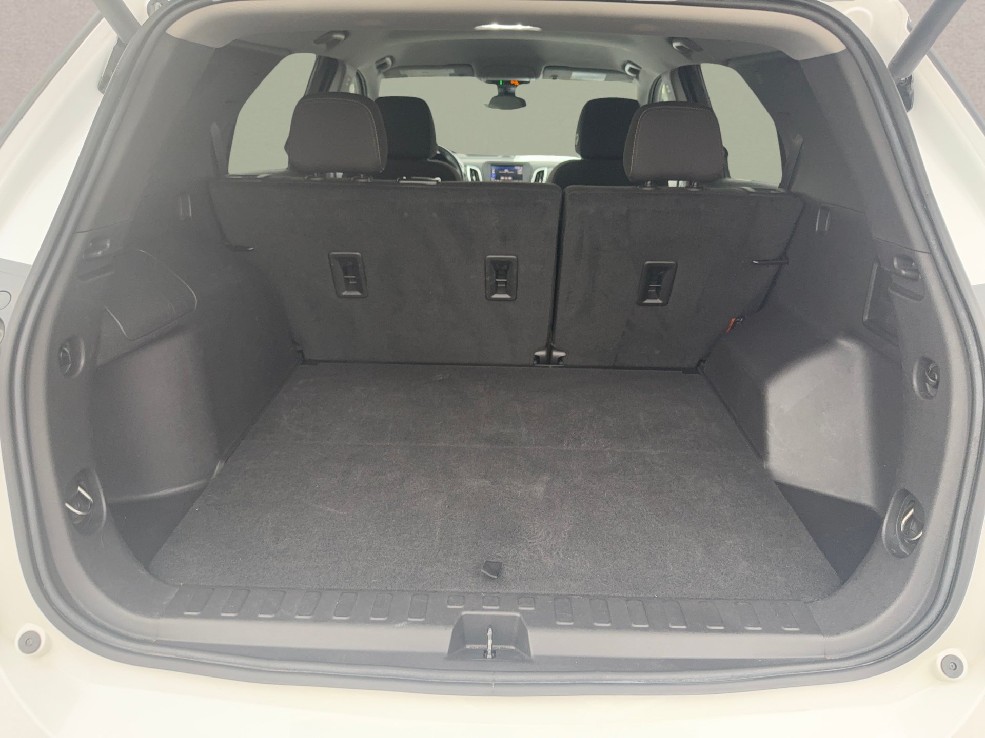 Used 2024 Chevrolet Equinox LT AWD/4WD image 25