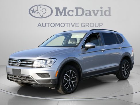 Used 2021 Volkswagen Tiguan SE w/ Panoramic Sunroof Package FWD image 1