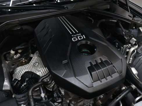 Used 2023 Genesis G70 2.0T w/ Sport Prestige Package RWD image 29