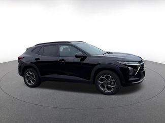 Used 2025 Chevrolet Trax LT w/ LT Convenience Package video 2