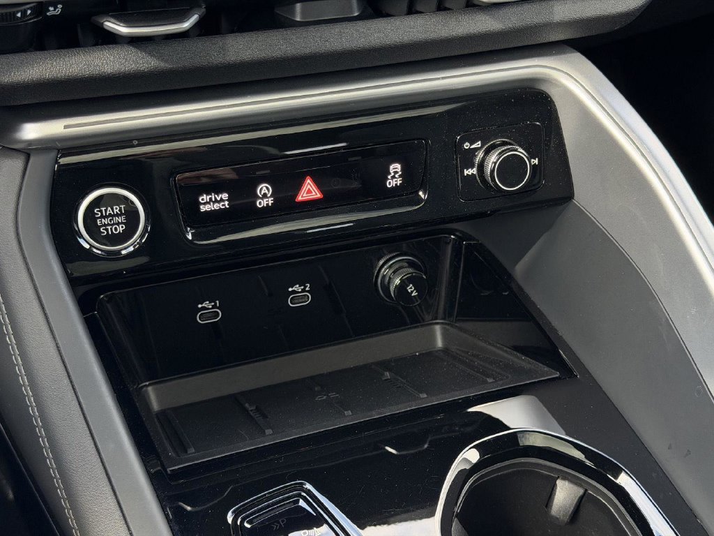 Certified 2025 Audi Q5 Premium w/ Premium Plus AWD/4WD image 27