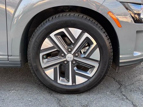 Used 2022 Hyundai Kona SEL w/ Convenience Package image 50