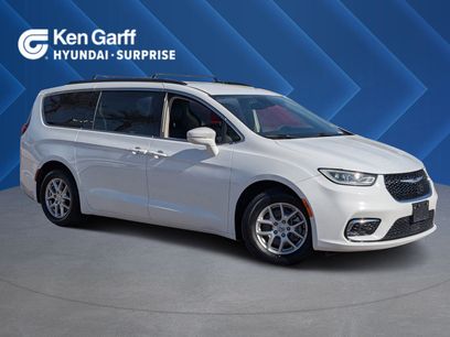 Used 2022 Chrysler Pacifica Touring-L