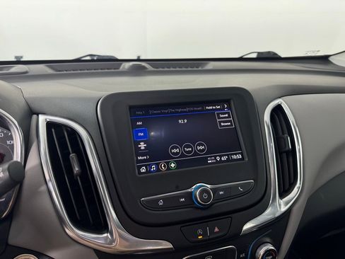 Used 2022 Chevrolet Equinox LS AWD/4WD image 15