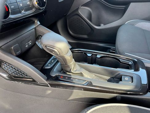 Used 2025 Chevrolet TrailBlazer LT image 41