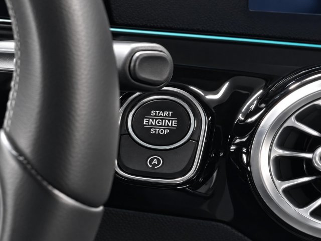 Used 2021 Mercedes-Benz GLA 250 4MATIC image 20