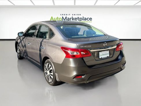 Used 2019 Nissan Sentra S FWD image 5