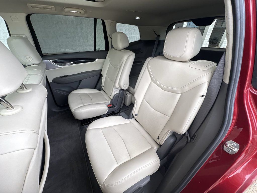 Certified 2025 Cadillac XT6 Premium Luxury AWD/4WD image 25