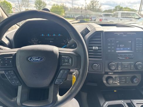 Used 2016 Ford F150 XL w/ Equipment Group 101A Mid AWD/4WD image 13