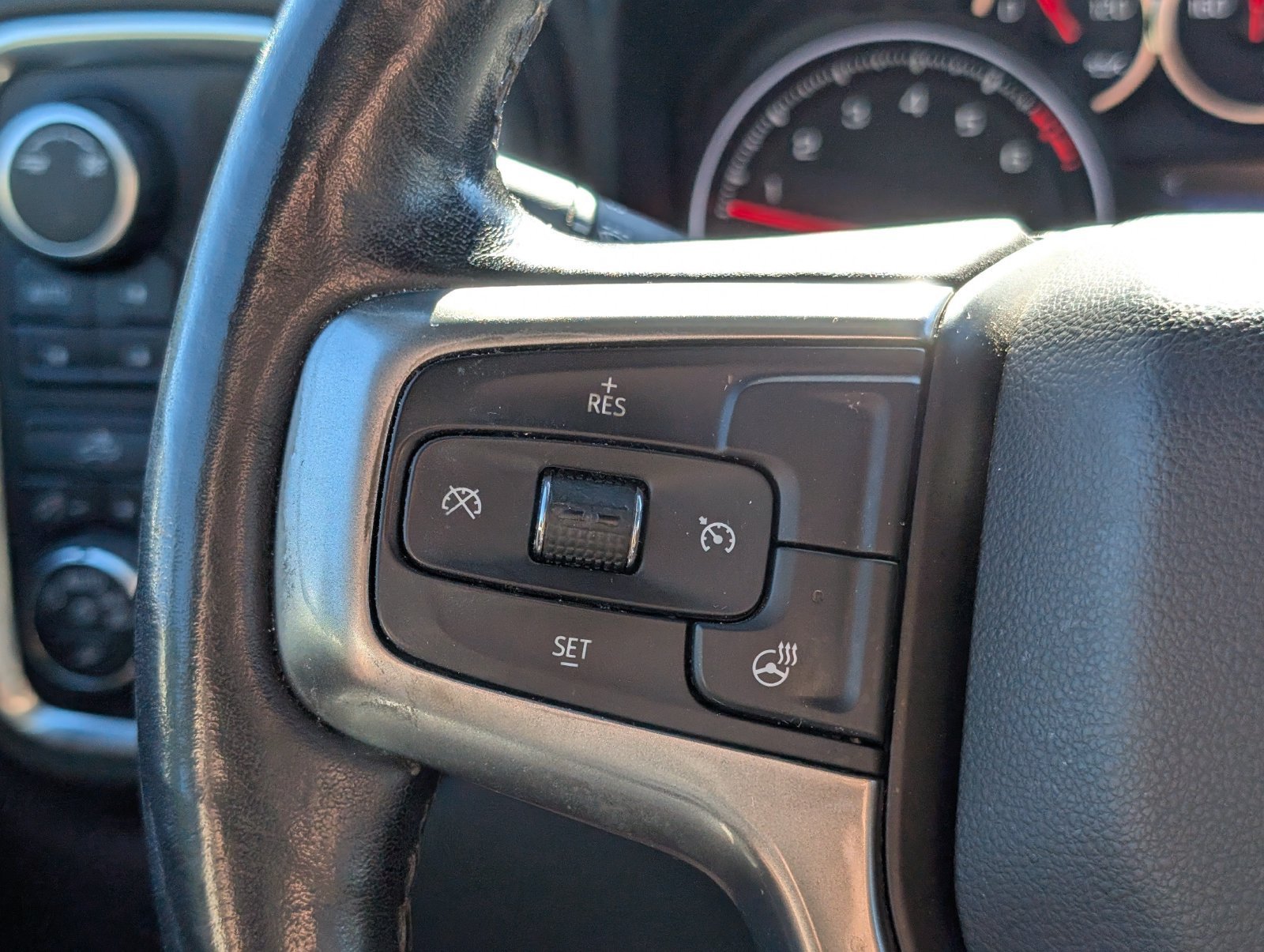 Used 2019 Chevrolet Silverado 1500 LT w/ All-Star Edition AWD/4WD image 23